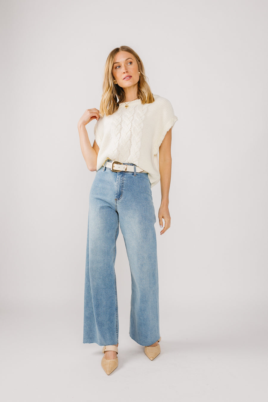 mediumwash-denim-jeans-2_a6af94ff-f909-4053-929d-7bcf3734d5c3.jpg